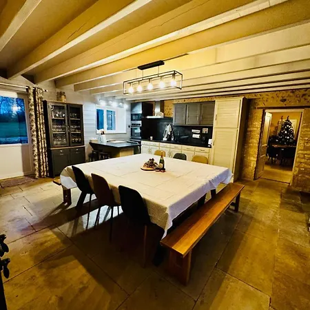 بيت للعطل Avec Piscine Et Charme Poitevin Saint-Sauvant (Vienne)